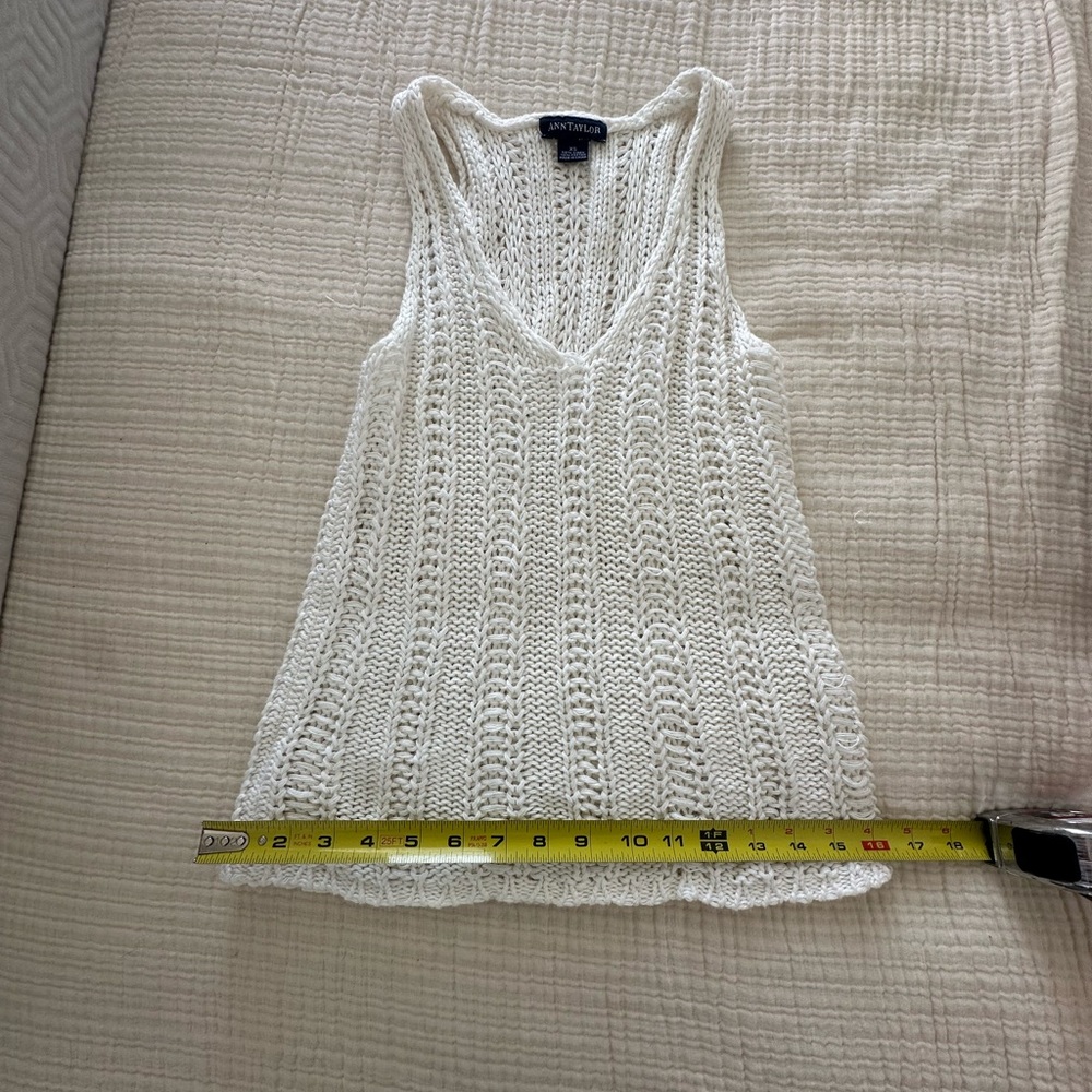 Ann Taylor knitted/crocheted tank top. White. Size XS. - Picture 6 of 6